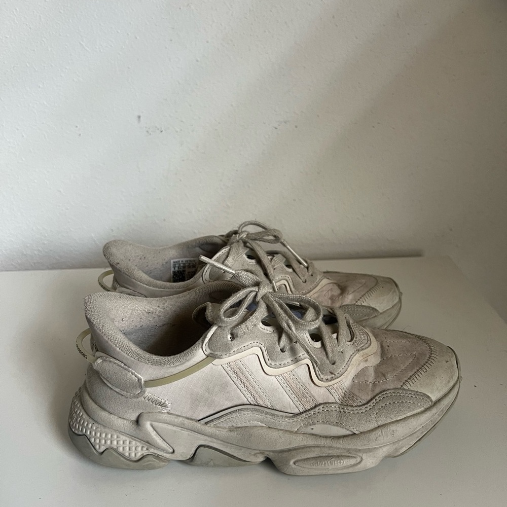Shoes - Picture 3 of 5